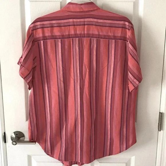 Cabi short sleeved button front blouse size M - Picture 3 of 6